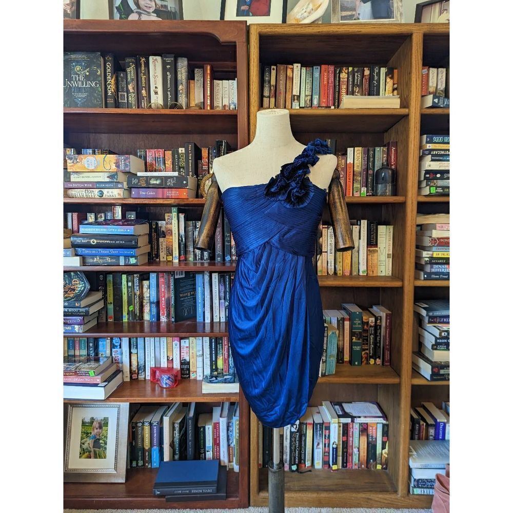 BCBGMAXAZRIA electric blue one shoulder cocktail dress sz 4 nwt
